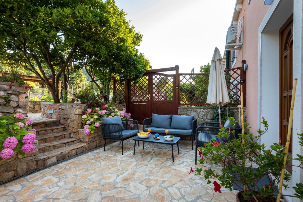 Vacation House Orange Veli Lošinj Exterior foto